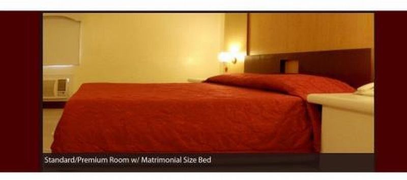 Cherry Blossoms Hotel Manila Kültér fotó