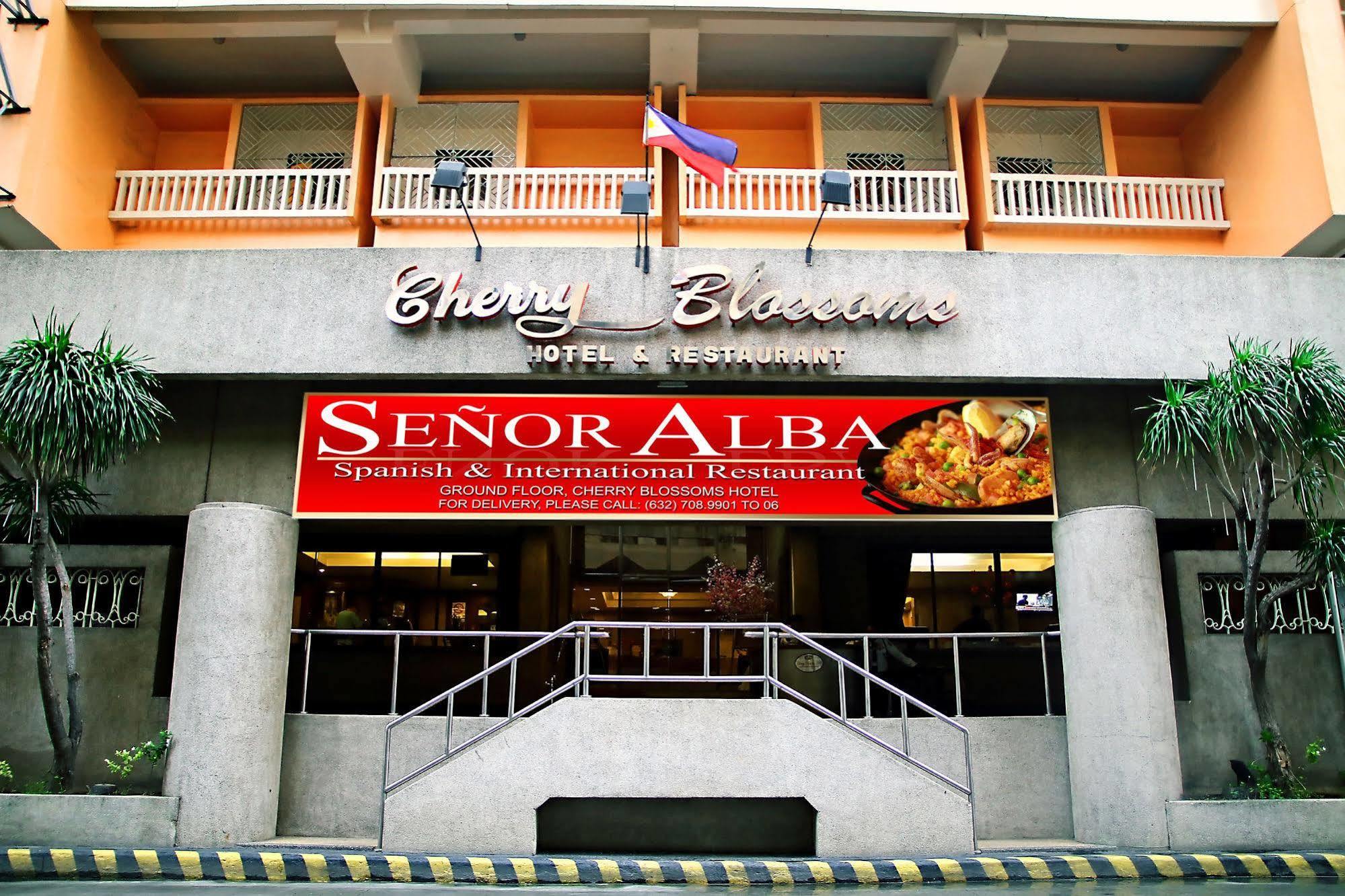 Cherry Blossoms Hotel Manila Kültér fotó
